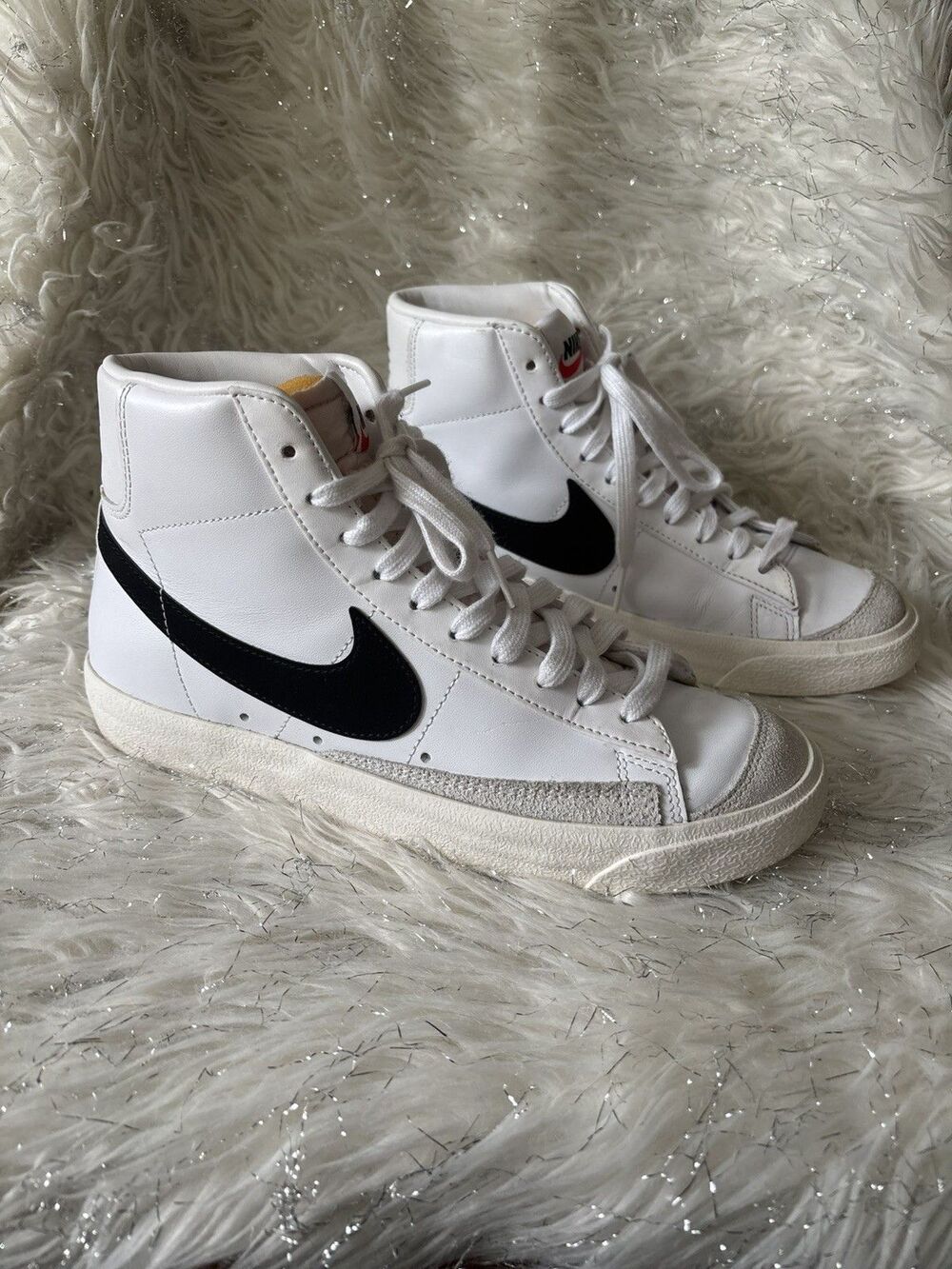 Nike Blazer Mid '77 CZ1055-100 High Top Sneakers women’s White Black Size US 8.5